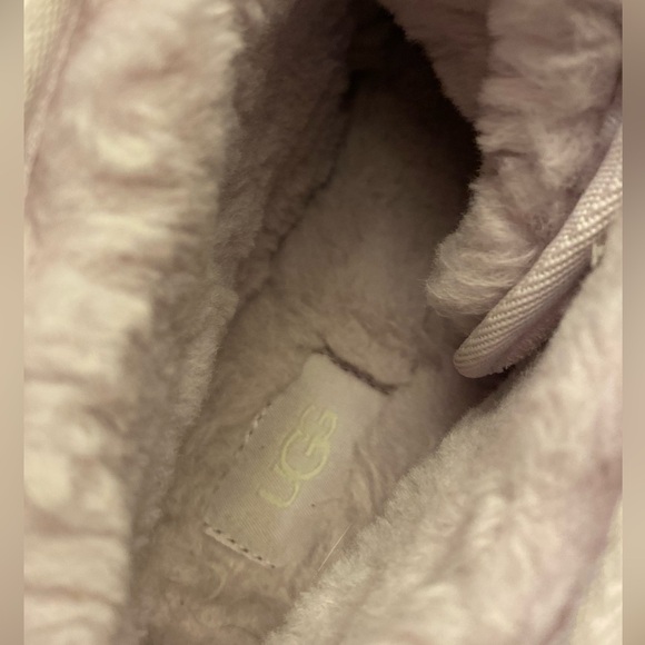 UGG WOMEN’S NEUMEL CHUKKA BOOTS - Picture 5 of 8